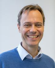 Prof. Dr. Christian Freund